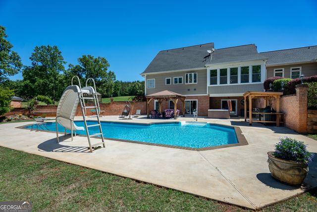 529 Floyd Road, Pine Mountain, GA 31822