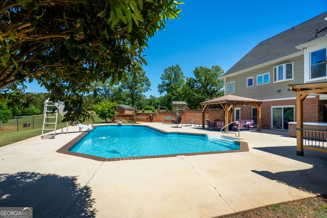 529 Floyd Road, Pine Mountain, GA 31822