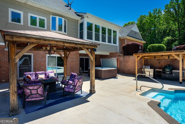 529 Floyd Road, Pine Mountain, GA 31822