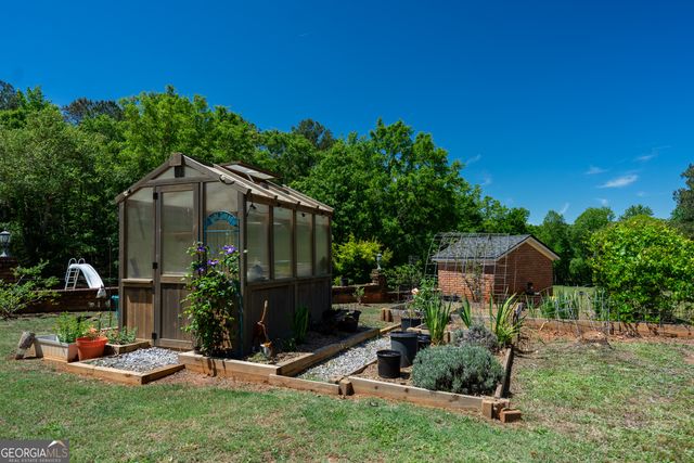 529 Floyd Road, Pine Mountain, GA 31822