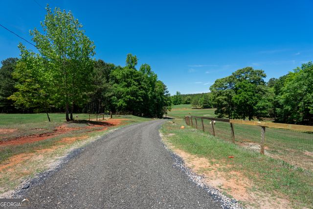529 Floyd Road, Pine Mountain, GA 31822