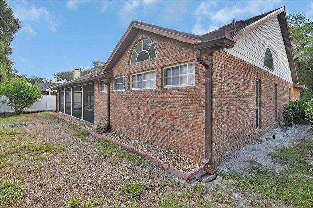 511 BRIAR OAK WAY, Deland, FL 32724