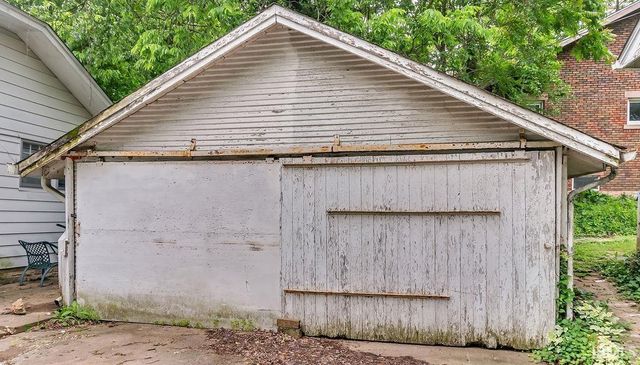 810 N Walnut Street, Bloomington, IN 47408