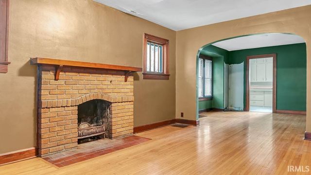 810 N Walnut Street, Bloomington, IN 47408