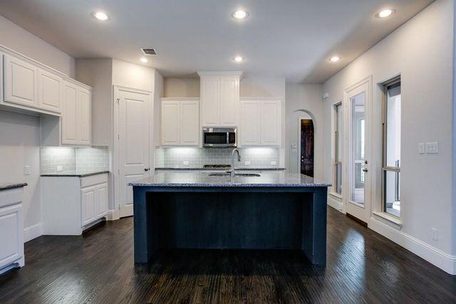 500 Sandy Lane, Flower Mound, TX 75022