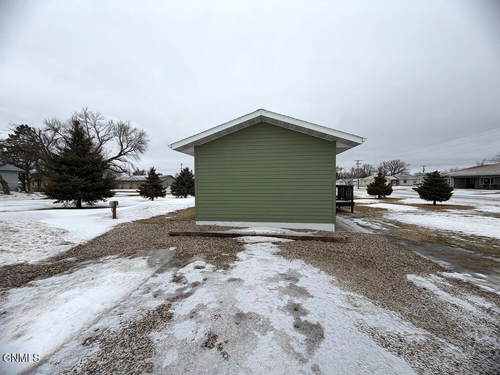 605 3rd Street, Marion, ND 58466 photo 21