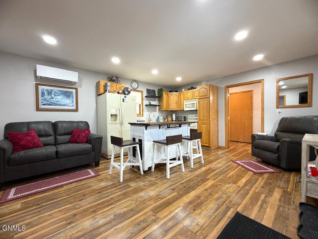 605 3rd Street, Marion, ND 58466 photo 3