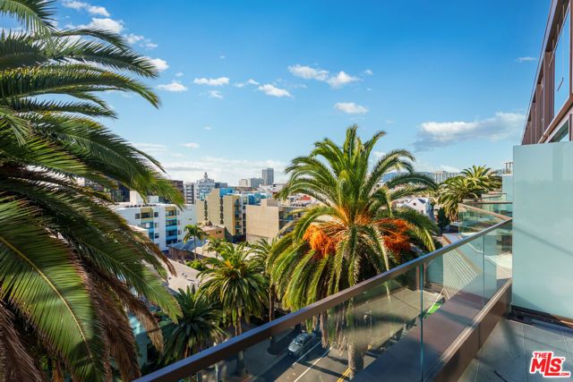 700 Broadway PH 815, Santa Monica, CA 90401