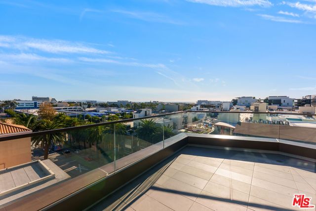 700 Broadway PH 815, Santa Monica, CA 90401