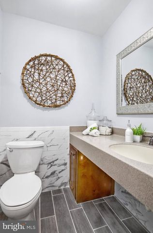 5342 GUINEA RD, Fairfax, VA 22032