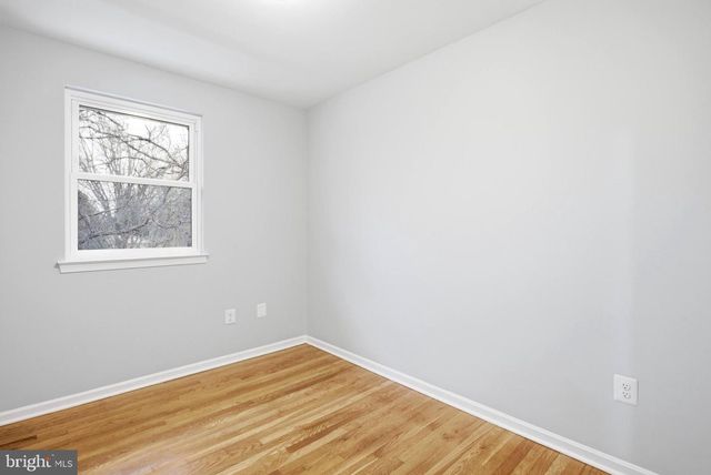 5342 GUINEA RD, Fairfax, VA 22032