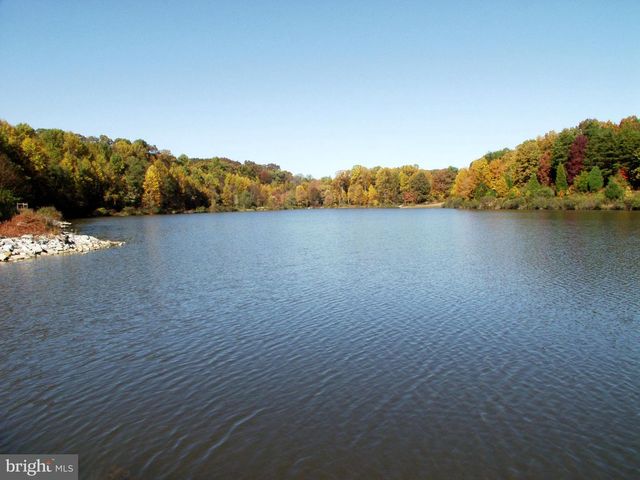 5342 GUINEA RD, Fairfax, VA 22032