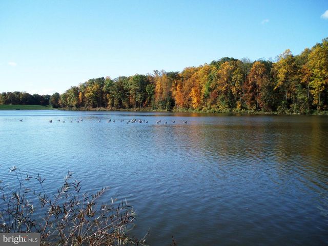 5342 GUINEA RD, Fairfax, VA 22032