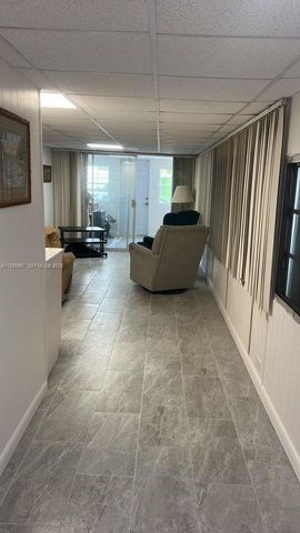1911 SW 87th Avenue, Davie, FL 33324