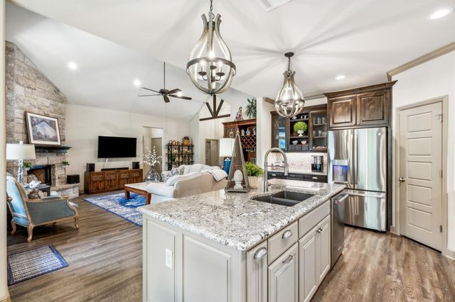 3860 Legend Trail, Granbury, TX 76049