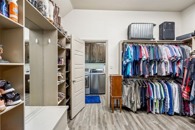 3860 Legend Trail, Granbury, TX 76049