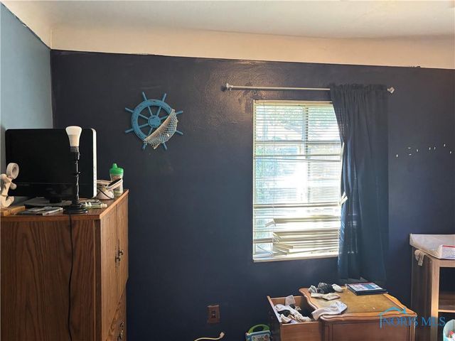 5222 Mardone Drive, Toledo, OH 43615