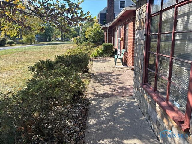 5222 Mardone Drive, Toledo, OH 43615