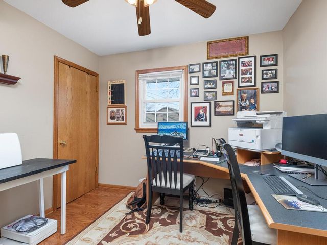 17731 Sterling Terrace, Eden Prairie, MN 55346