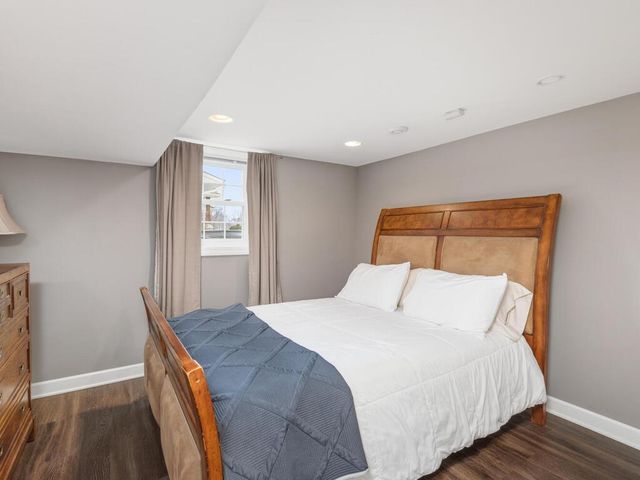 17731 Sterling Terrace, Eden Prairie, MN 55346