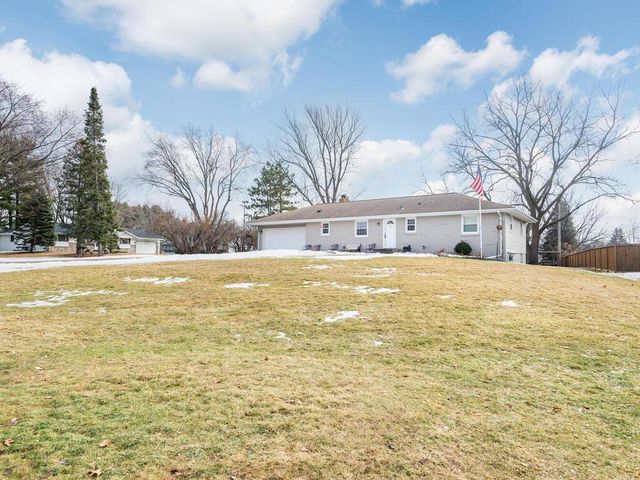 17731 Sterling Terrace, Eden Prairie, MN 55346