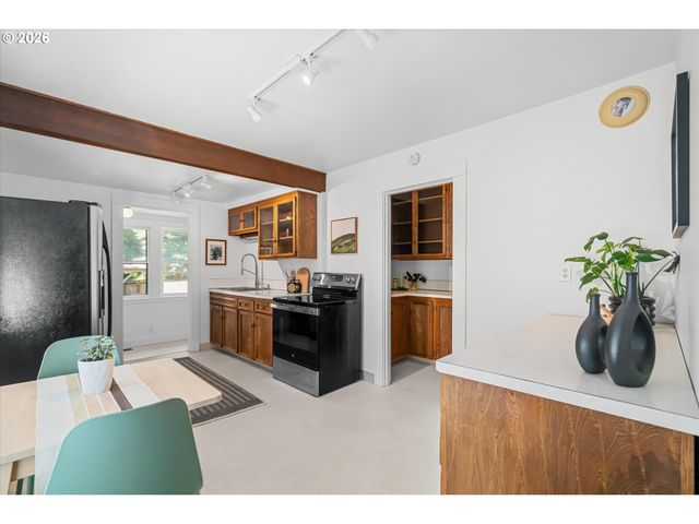 5924 Se Holgate Blvd, Portland, OR 97206