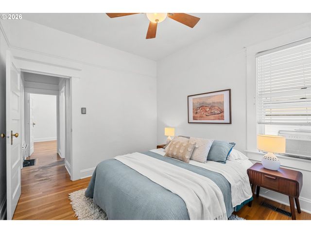 5924 Se Holgate Blvd, Portland, OR 97206