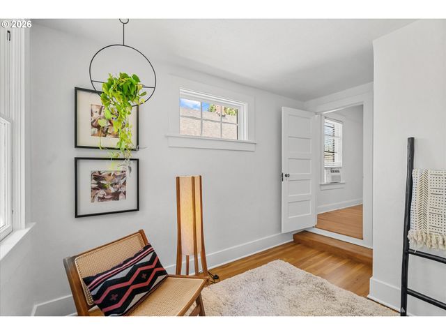 5924 Se Holgate Blvd, Portland, OR 97206