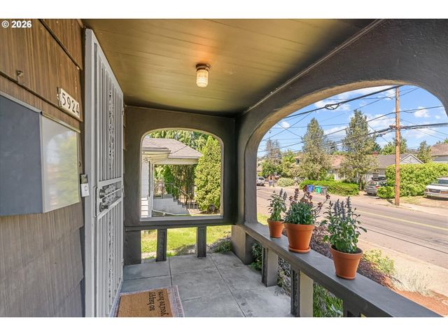 5924 Se Holgate Blvd, Portland, OR 97206