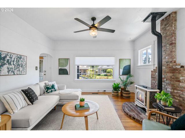 5924 Se Holgate Blvd, Portland, OR 97206
