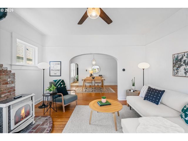 5924 Se Holgate Blvd, Portland, OR 97206