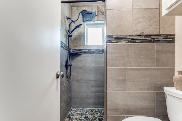 1433 N Park Ridge Drive, Deer Park, TX 77536