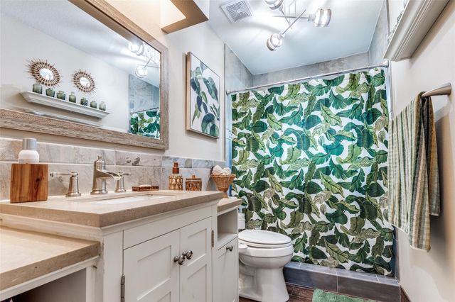 1433 N Park Ridge Drive, Deer Park, TX 77536