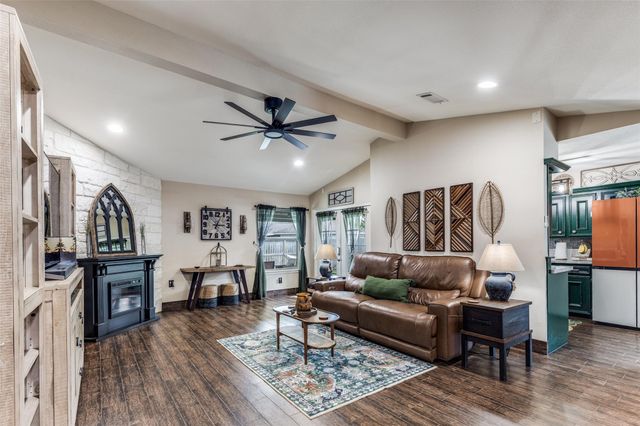 1433 N Park Ridge Drive, Deer Park, TX 77536