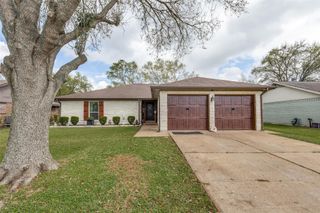 1433 N Park Ridge Drive, Deer Park, TX 77536