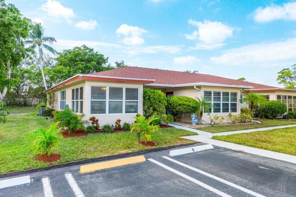 4935 NW 2nd Street A, Delray Beach, FL 33445
