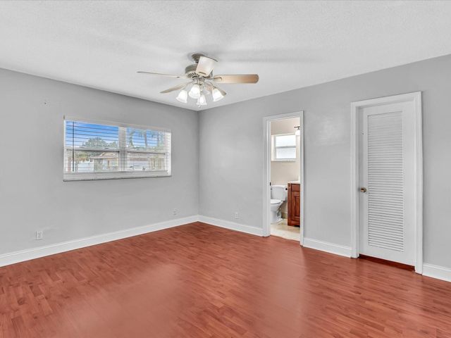 6831 NW 81st Place, Tamarac, FL 33321