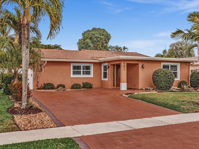 6831 NW 81st Place, Tamarac, FL 33321