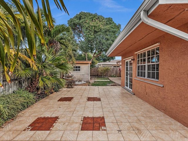 6831 NW 81st Place, Tamarac, FL 33321