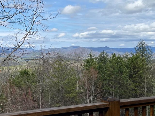 465 Confederate Circle, Murphy, NC 27906