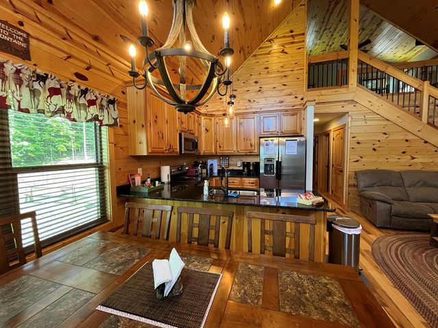 465 Confederate Circle, Murphy, NC 27906