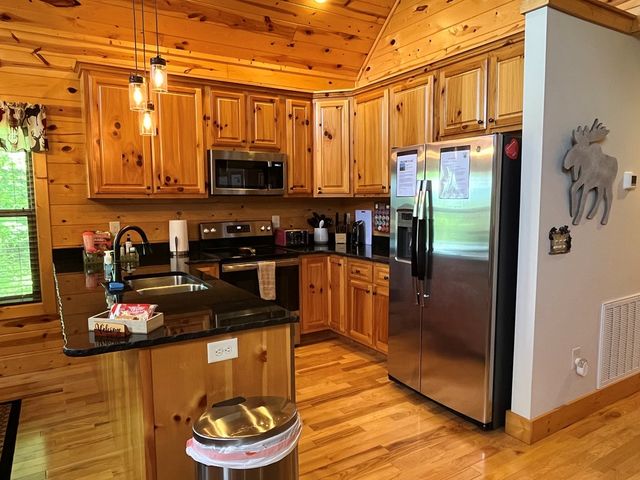 465 Confederate Circle, Murphy, NC 27906