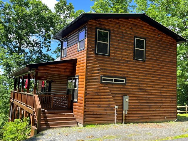 465 Confederate Circle, Murphy, NC 27906