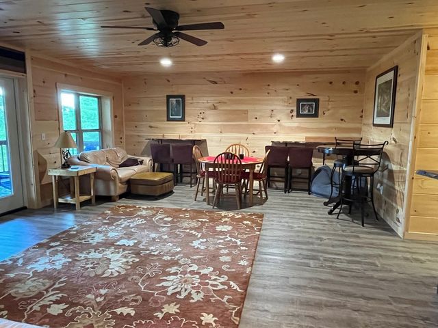 465 Confederate Circle, Murphy, NC 27906