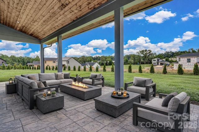 79 Scott Meadows Drive, Asheville, NC 28806
