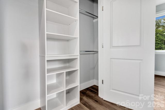 79 Scott Meadows Drive, Asheville, NC 28806