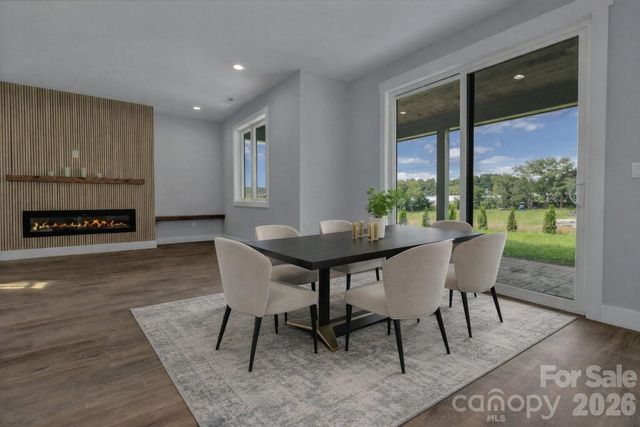 79 Scott Meadows Drive, Asheville, NC 28806