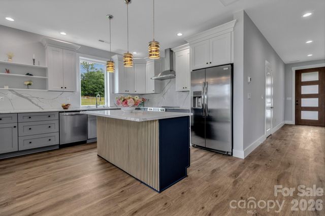 79 Scott Meadows Drive, Asheville, NC 28806