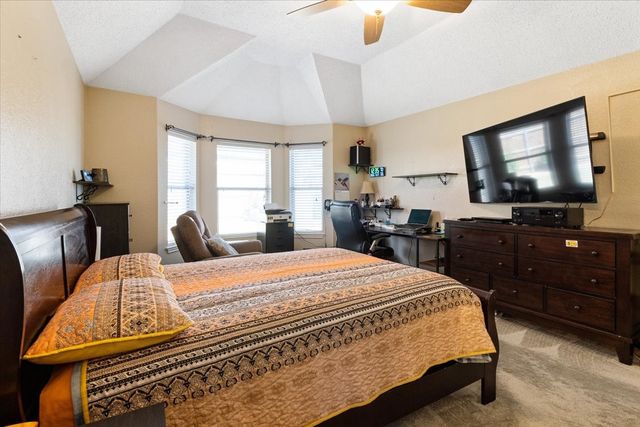 905 Forest Hollow Drive, Hurst, TX 76053