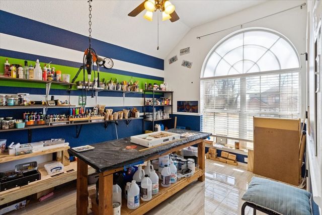 905 Forest Hollow Drive, Hurst, TX 76053